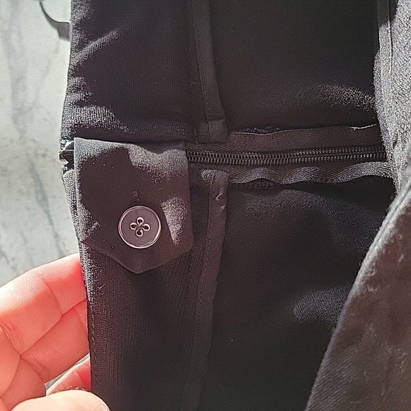 Cabi Lace Tiered Stretch Mini Skirt Rich Black Side Zipper Size 10 - Picture 11 of 11